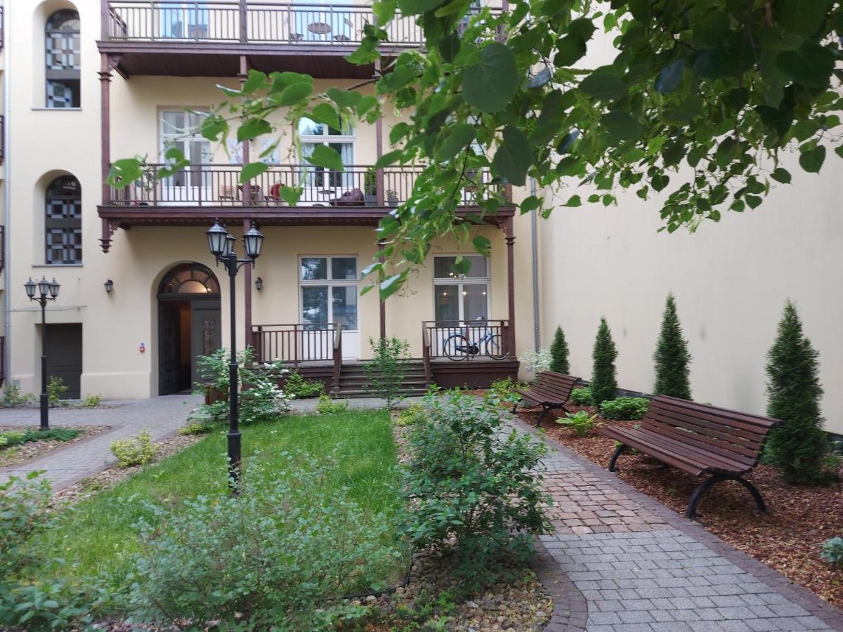 Uroczy 1 Stare Kraków